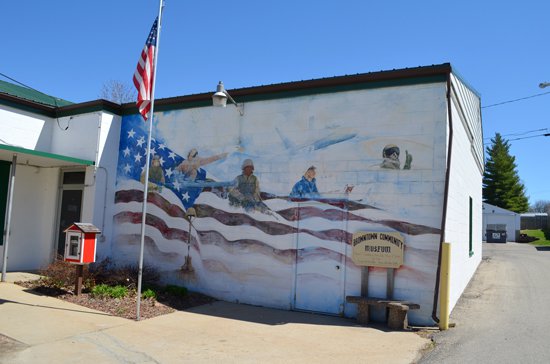 veterans mural